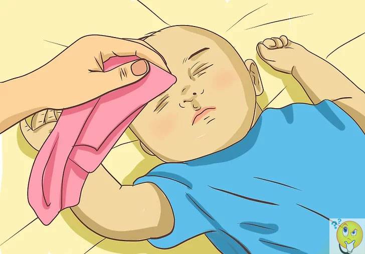 Надо ли будить новорожденного ребенка для кормления и купания, если он долго спит?