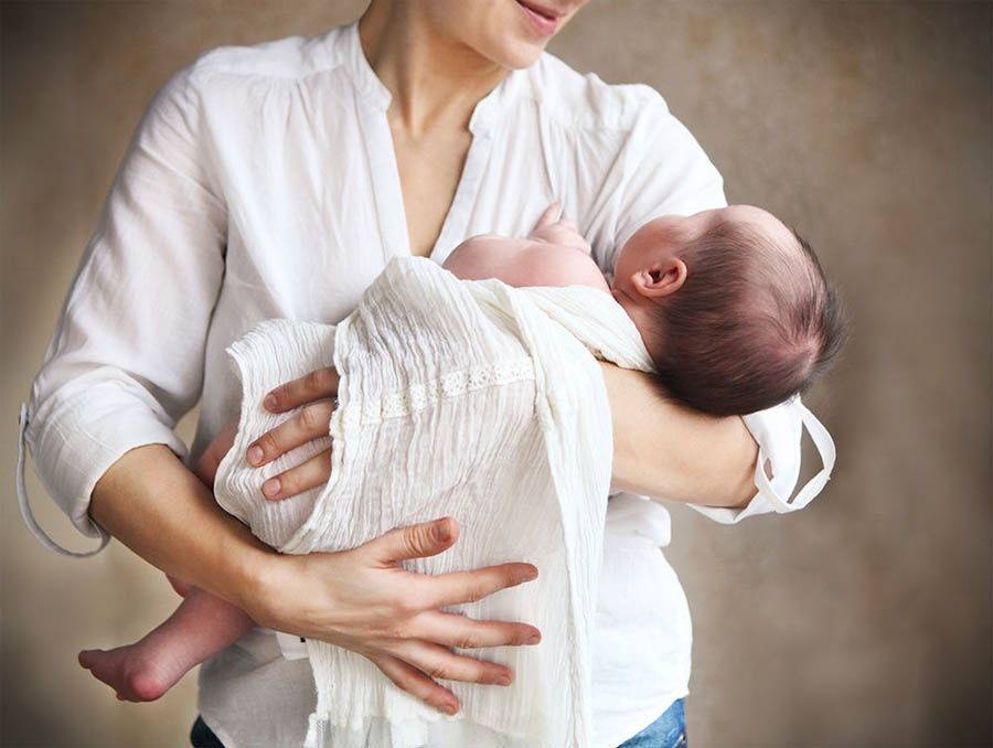 Как отучить ребенка от рук: от укачиваний, засыпаний на руках, в 1, 2, 3, 4 месяца и до года.