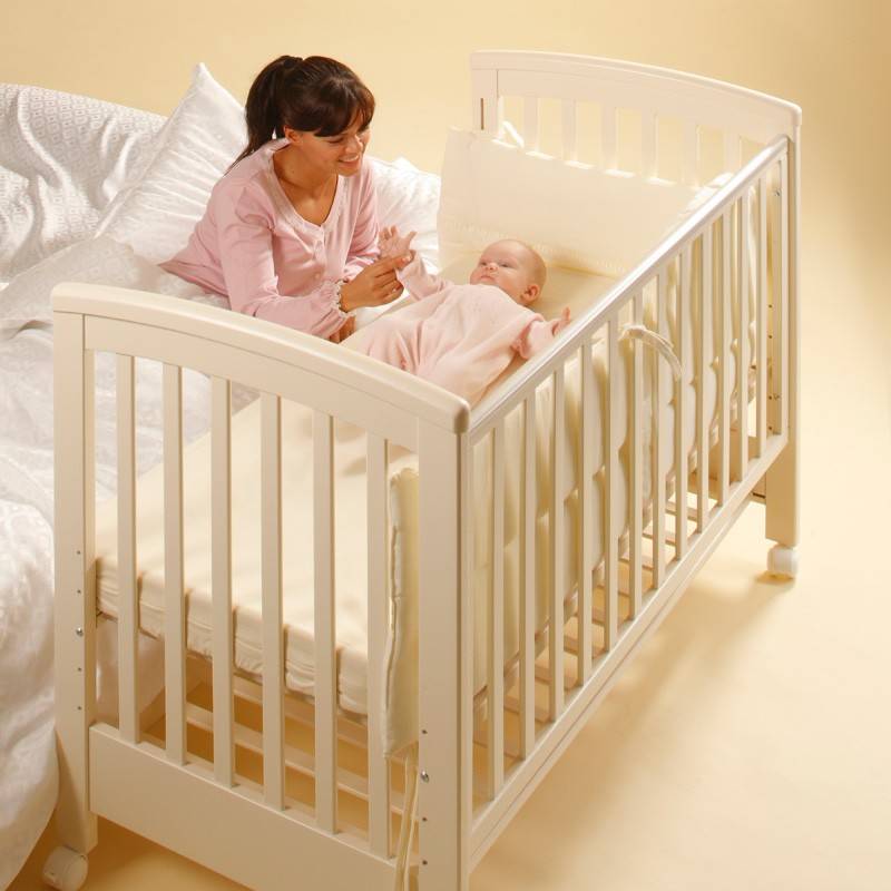 Выбираем лучшие детские кроватки: советы молодым родителям!