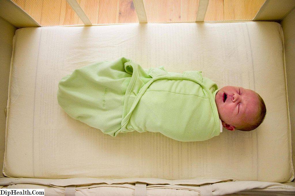 Пеленать или нет новорожденного: все за и против