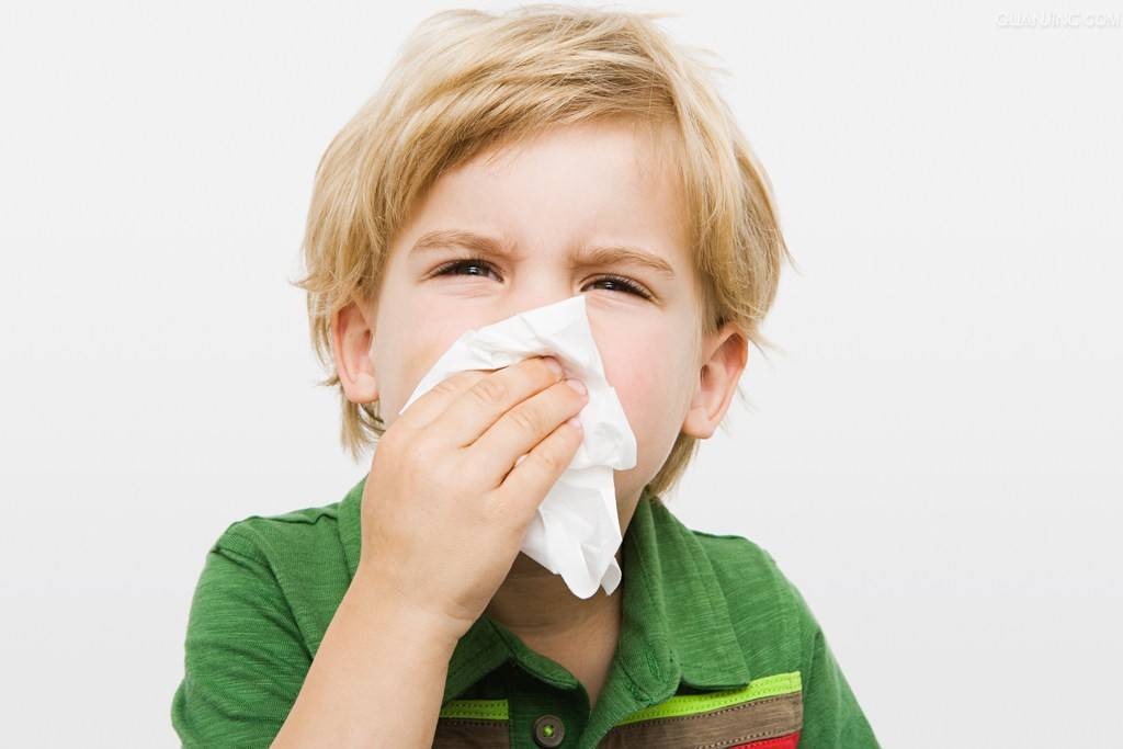 Ребенок шмыгает носом, а соплей нет: причины симптомов и лечение