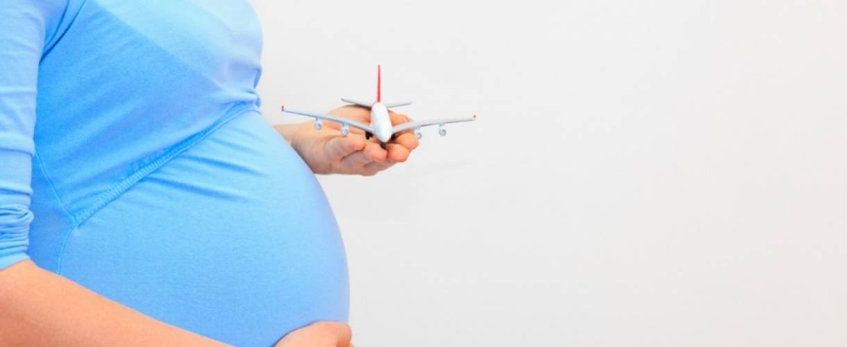 Путешествие во время беременности: подготовка, страховка, пакет документов. можно ли беременной путешествовать и летать на самолете?
