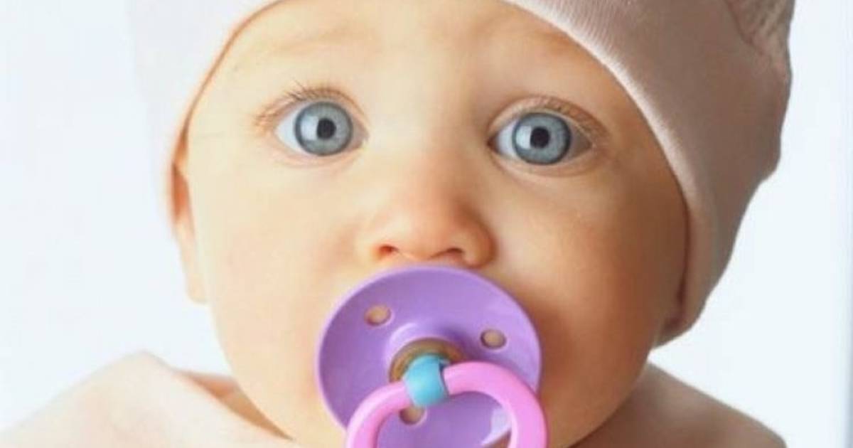 Как новорожденного приучить к пустышке и как ее правильно использовать