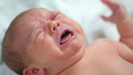 Почему у грудничка синеет носогубный треугольник: причины цианоза и коррекция состояния новорожденного ребенка