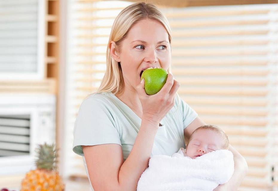 Какие фрукты можно есть кормящей маме, их польза и вред для молодого организма