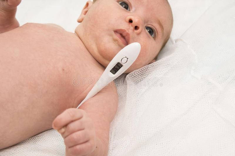 Как нужно мерить температуру тела у новорожденного?