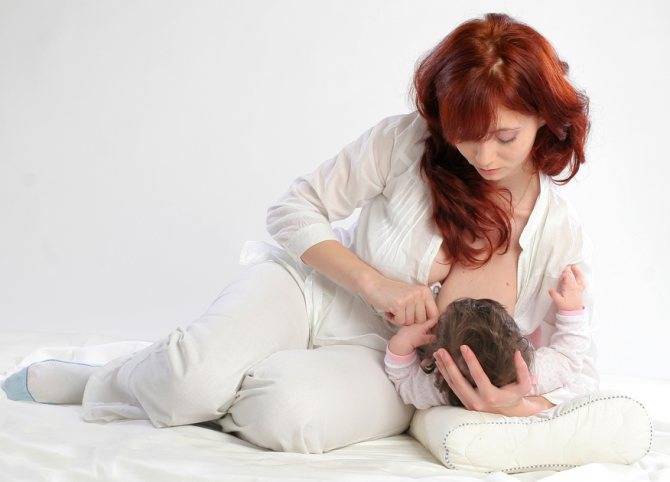 Позы для кормления новорожденных грудным молоком | fok-zdorovie.ru