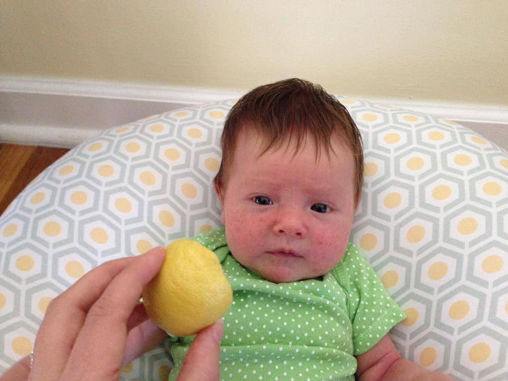 В каком возрасте можно кормить ребенка мандаринами: со скольки месяцев давать цитрусовые