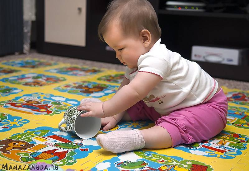 Развитие ребенка в 3 месяца: что должен уметь малыш, вес и рост, питание и игры