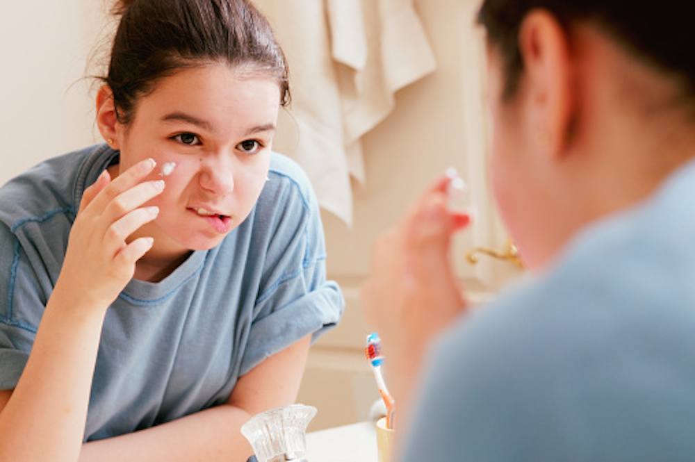 Угревая сыпь на лице – лечение, препараты подросткам и взрослым