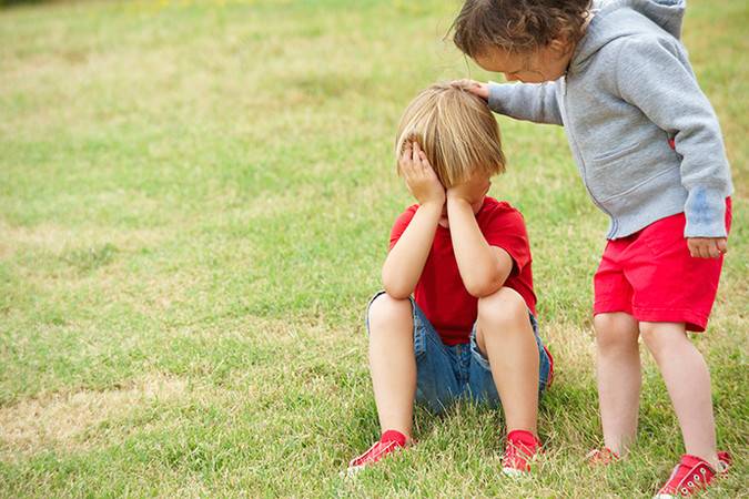 Как научить ребенка дружить со сверстниками