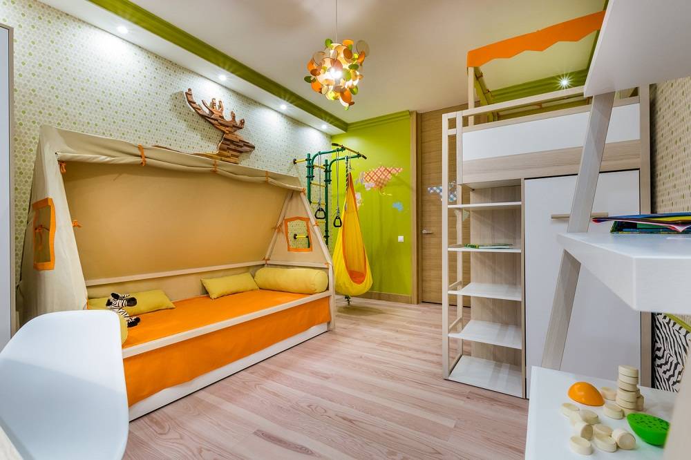 Детская комната для двоих: интерьер с рабочей зоной школьников, кровати в маленькой комнате, идеи дизайна для детей разного возраста
 - 36 фото