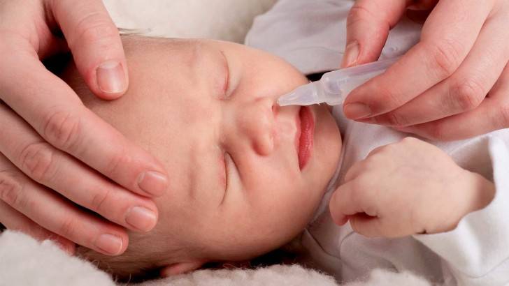 Алгоритм закапывания капель в глаза, нос, ухо маленькому ребенку. — медицина. сестринское дело.