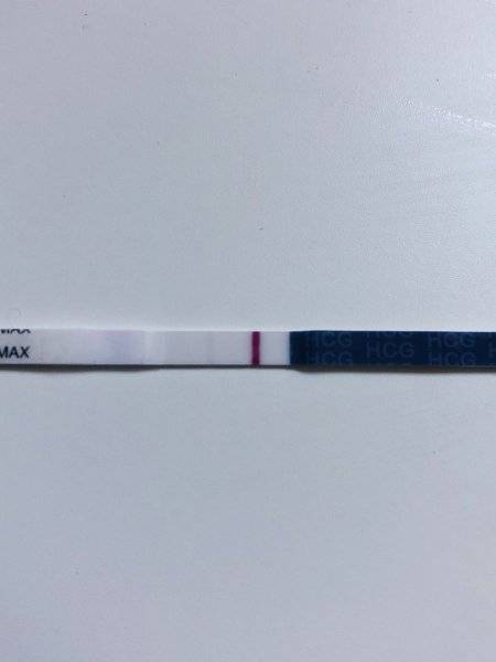Самые волнительные полосочки: тесты на беременность