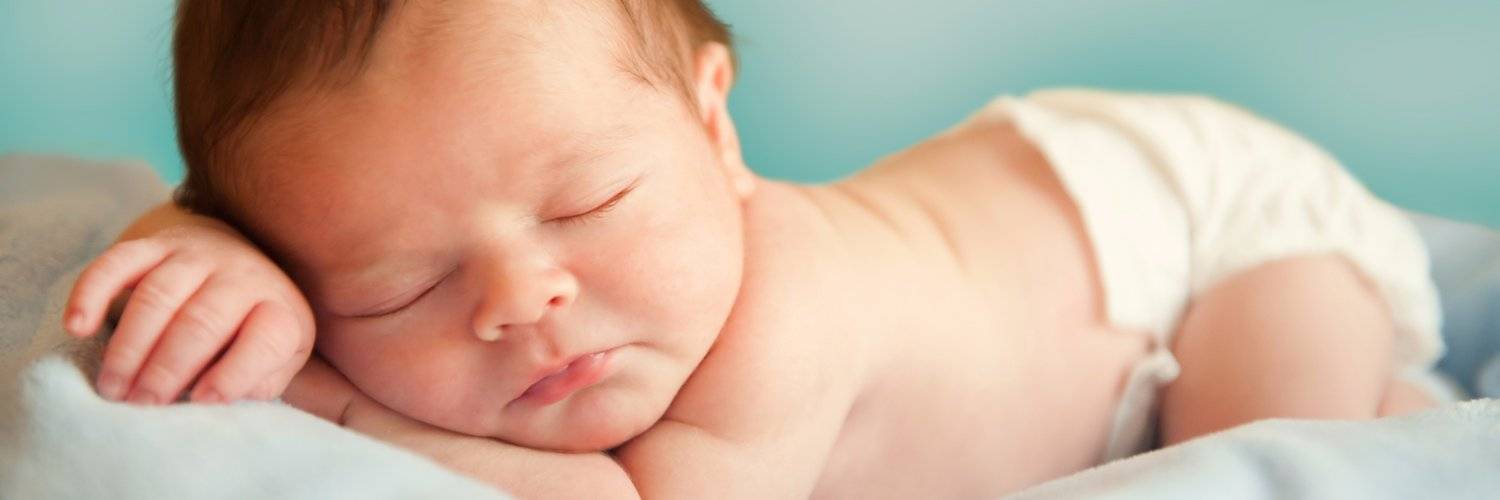 С какого возраста выкладывать малыша на животик или когда новорожденного можно класть на живот: возраст, время и условия