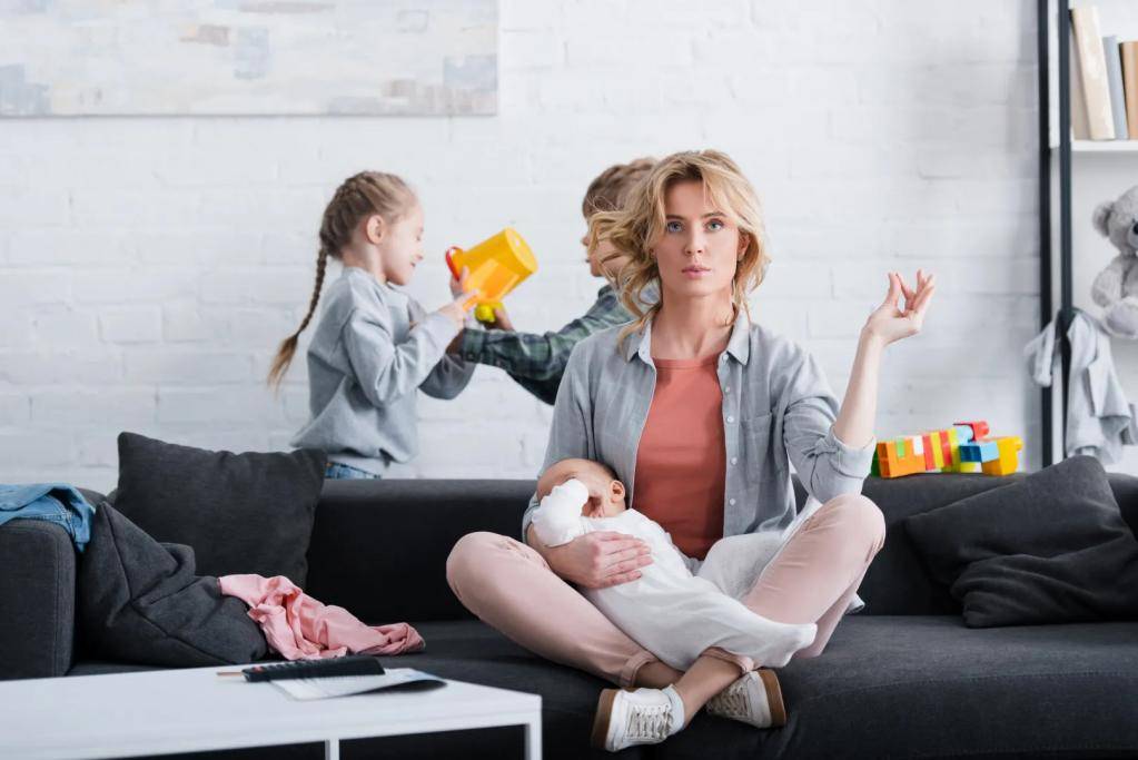 Мамам нужно отдохнуть от своих детей хотя бы раз в год: объяснение психологов