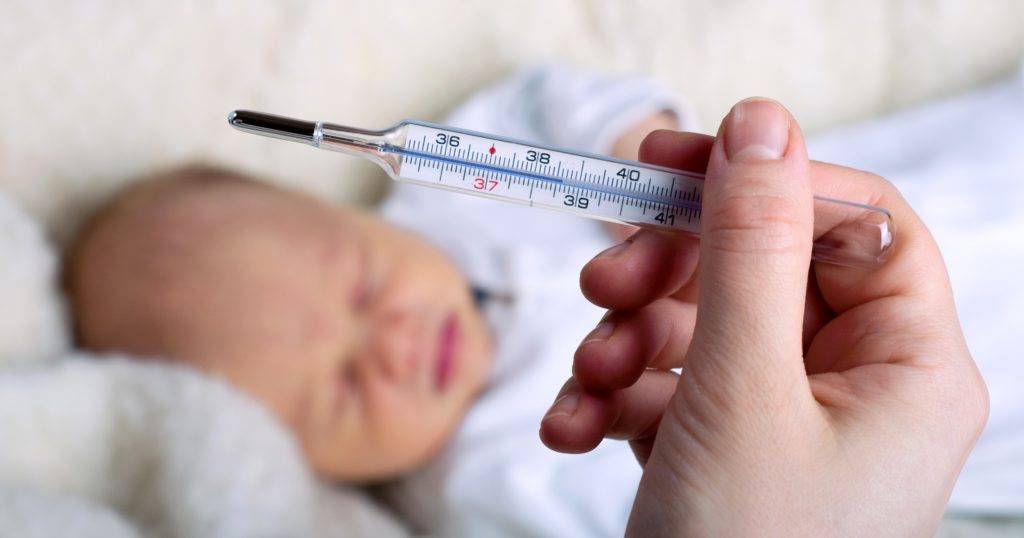 Как быстро сбить температуру у ребенка в домашних условиях | ринза®