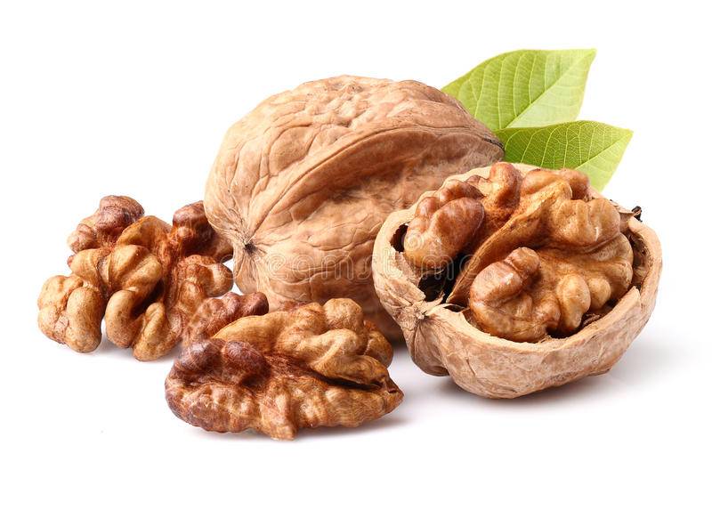 Орехи при грудном вскармливании: какие выбрать