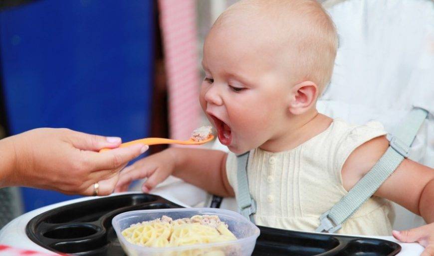 Прикорм: что лучше банки или готовить самим? — блог мамы