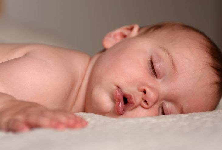 Когда ребенок начинает дышать ртом? как дышит новорожденный ребенок