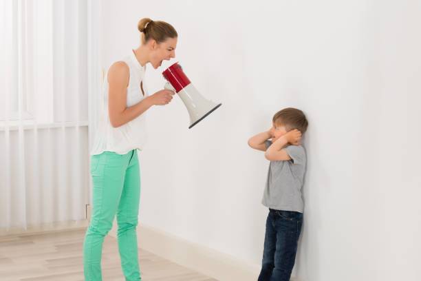 Как мне перестать бить ребенка и кричать на него. если ребенок не слушается