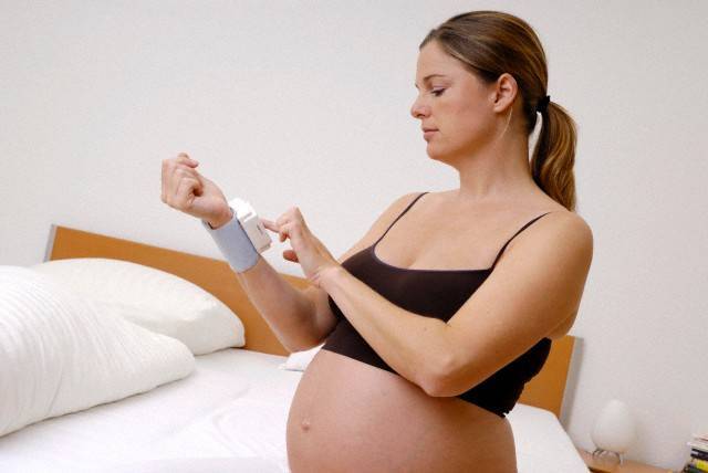 Признаки гипоксии плода, тактики выявления и лечения при беременности
