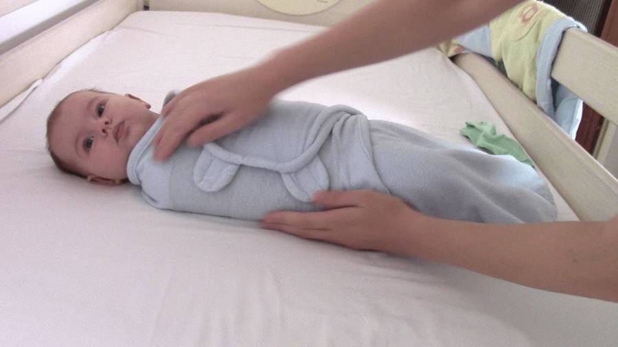 Свободу ручкам и ножкам: как отучить грудного ребенка от пеленания