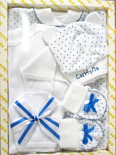 Одежда на выписку для новорожденных зимой, что должно входить