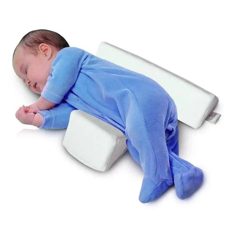 Использование ортопедической подушки для новорожденных. как сделать правильный выбор